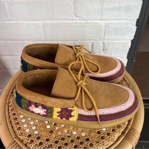 Laid Back London Komo crepe Crochet-Trim suede Moccasin Loafers